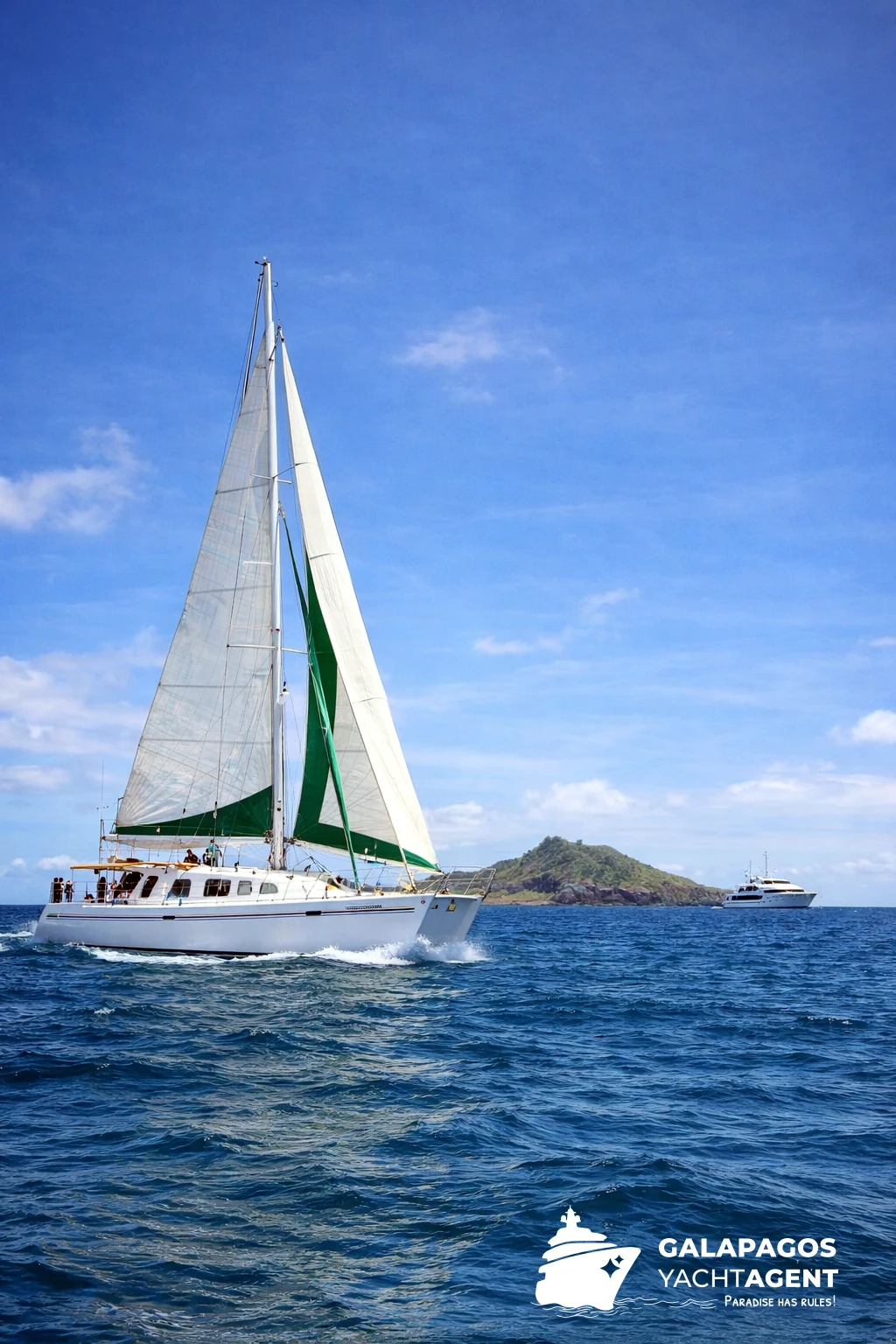galapagos sailing cruise